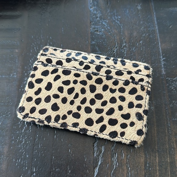 Real Leather and Cow Fur Handbag - Picture 6 of 6